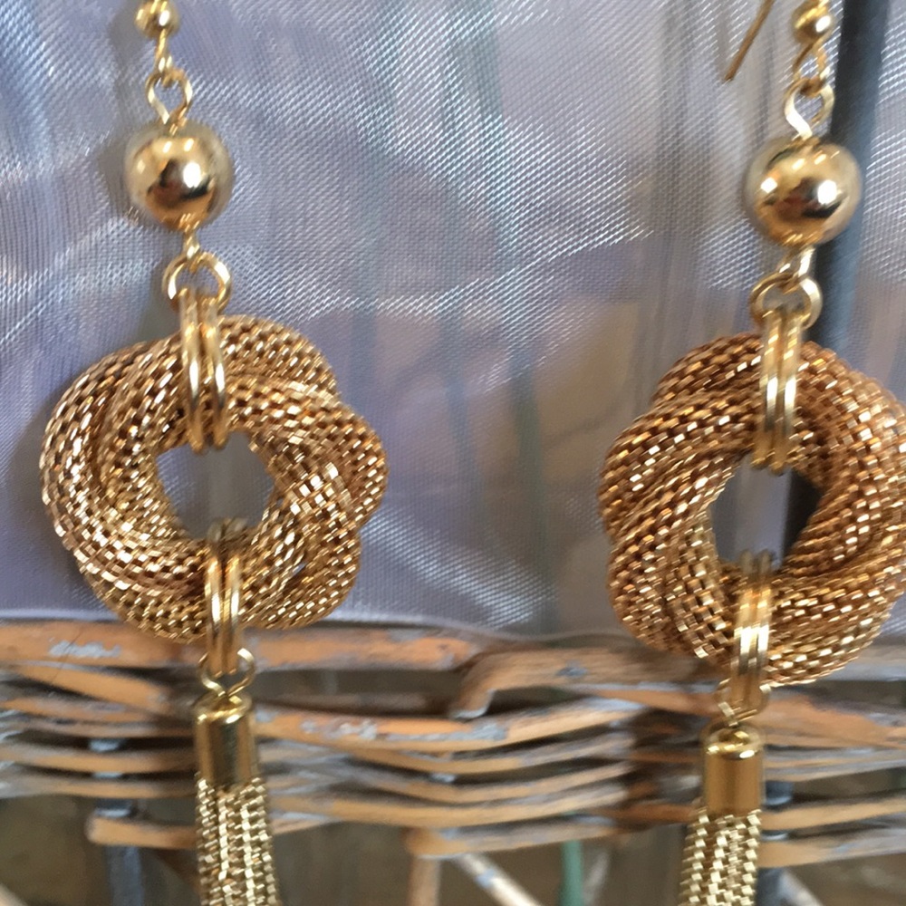 Vintage Gold-Tone Dramatic Dangling Earrings - image 5